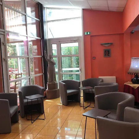 Logis Restaurant Saint Augustin Hotel 2*