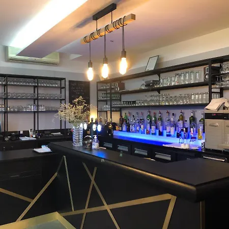 Logis Restaurant Saint Augustin 2*