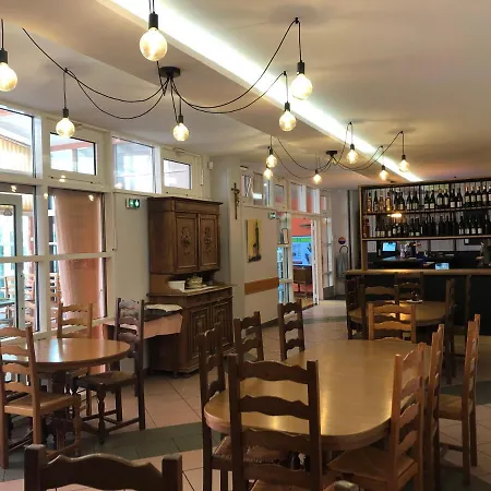 Logis Restaurant Saint Augustin Hotel