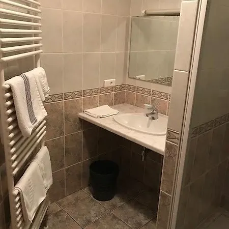 Logis Restaurant Saint Augustin Hotel Mittelbronn