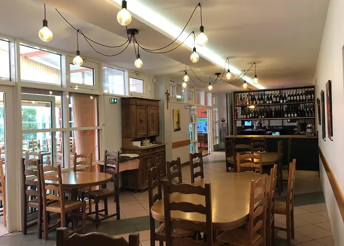 Logis Restaurant Saint Augustin Otel